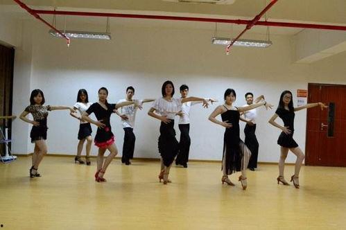 天津夜校成人舞蹈视频,天津夜校成人舞蹈风采展示